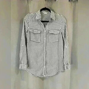 Women’s White&Gray E&M Button Down